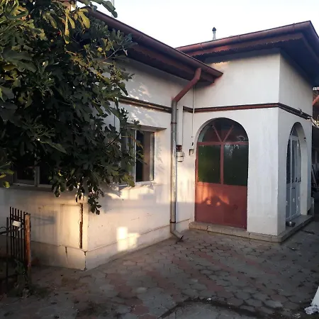 Tobyta Nu Primesc Santieristi Si Petrecareti Semesterbostad