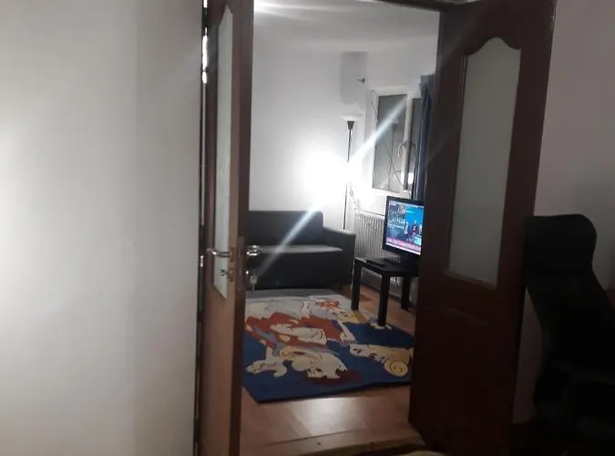 Tobyta Nu Primesc Santieristi Si Petrecareti * Bucureşti