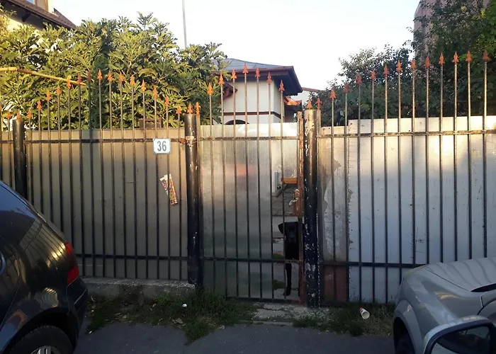 Tobyta Nu Primesc Santieristi Si Petrecareti Σπίτι διακοπών